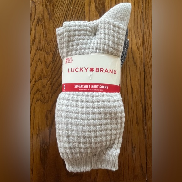 Lucky Brand Women’s 6 pairs soft Boot Socks. Size 5-10. New in package - Picture 3 of 8